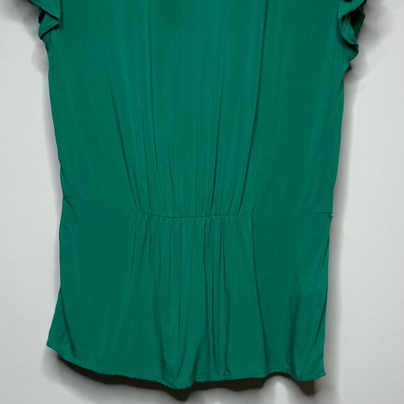 J. By J.Crew Flutter Sleeve Faux Wrap Top Size 0 Festive Green Blouse - Picture 8 of 9